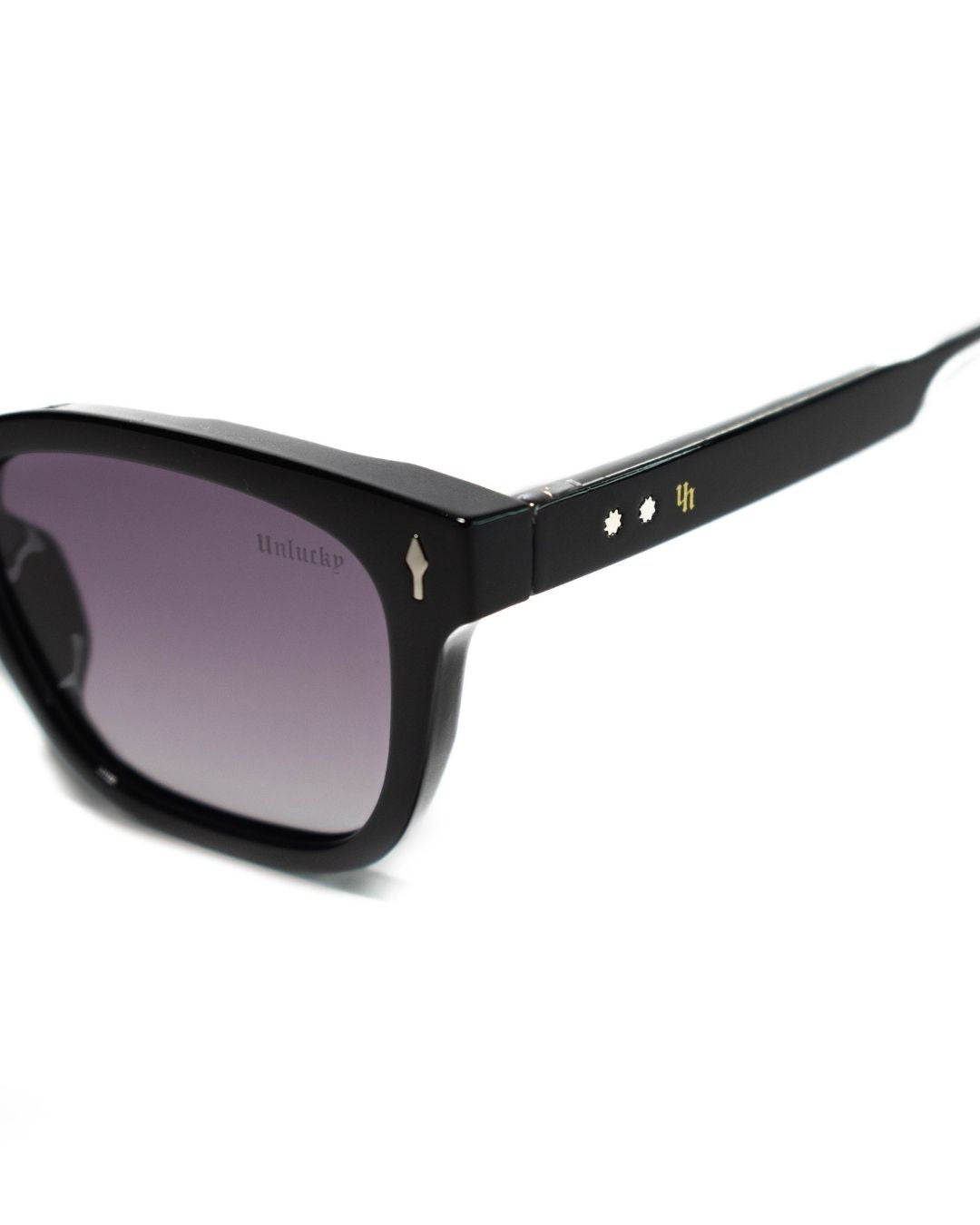 Capri Black