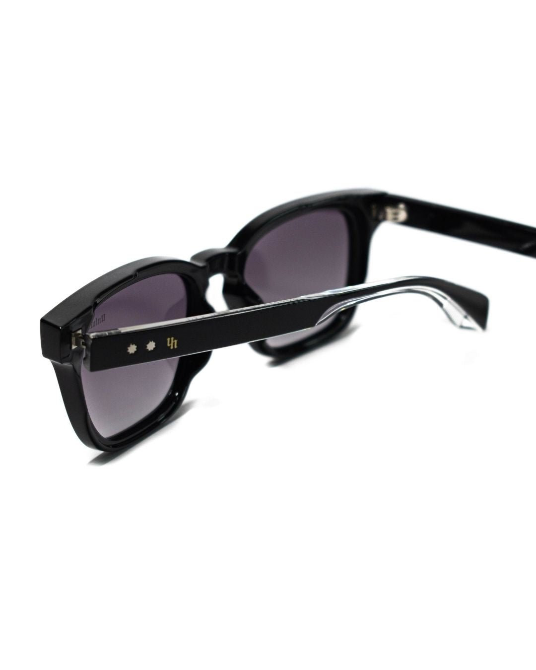 Capri Black